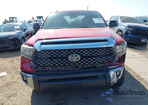 2018 Toyota Tundra Sr5 5.7L V8 z USA, uszkodzony, nr VIN 5TFEY5F19JX230818